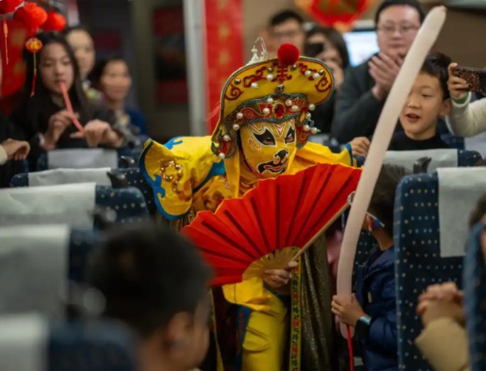 暖陽與冰雪同享 春節(jié)假期“冬游四川”熱力足